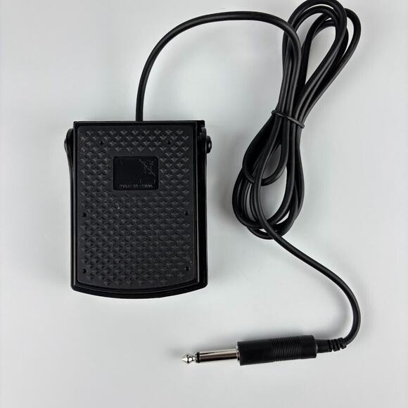 Yamaha FC5 Sustain Foot Pedal Electronic Keyboard Switch 5.5 Ft Cord Genuine - Picture 3 of 5